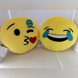 Emoji Accent Pillows Laughing and Kissing —- 2 PIECE SET